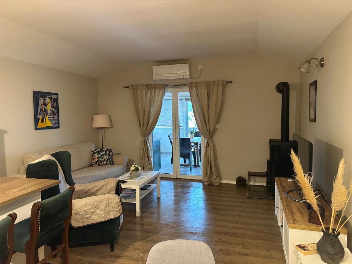 Apartman Lusy Трибунь Екстер'єр фото