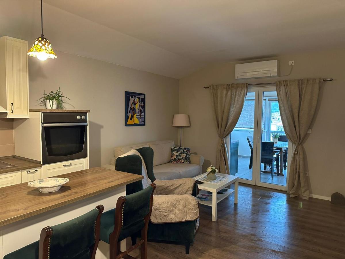 Apartman Lusy Трибунь Екстер'єр фото
