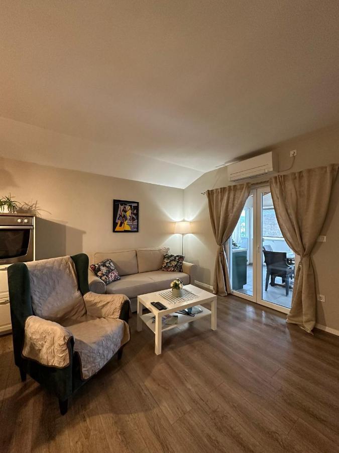 Apartman Lusy Трибунь Екстер'єр фото